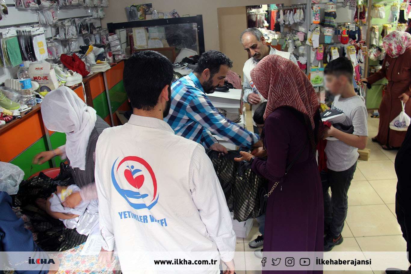 Orphans Foundation provides clothing aid to hundreds of orphans in southeastern Turkey
